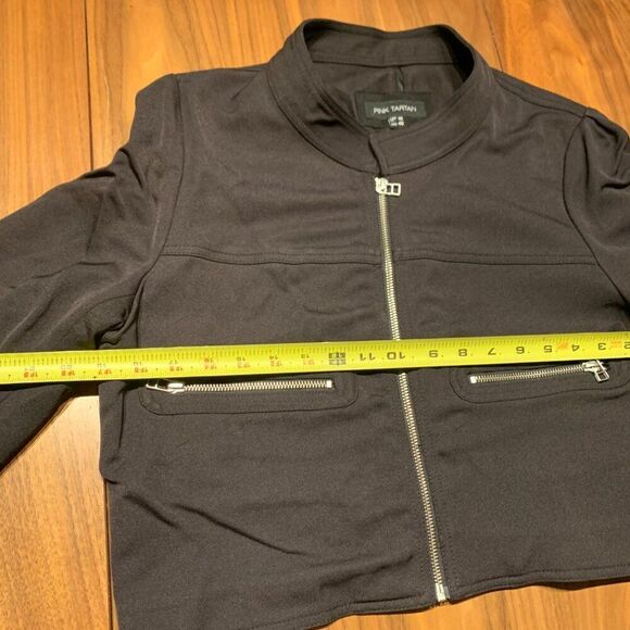 Pink Tartan short black jacket, EUC Sz 10, lots of detail, body con with stretch - Picture 10 of 16